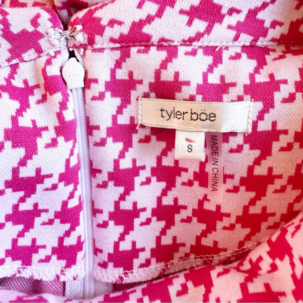 TYLER BOE Kristen Knit Dress Size Small in Pink Houndstooth Print - Picture 10 of 12